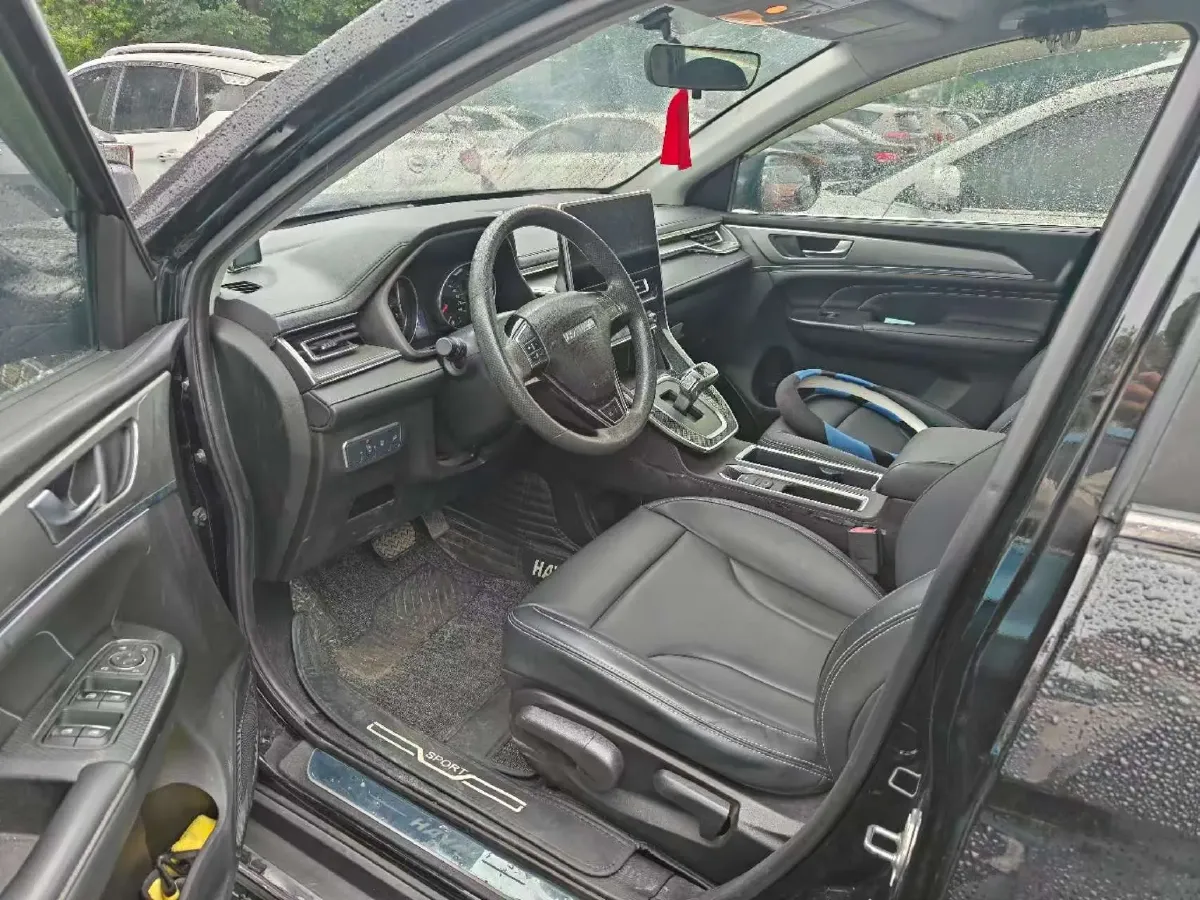 2021 Haval M6 1.5T 150HP L4 7DCT,autocango,china used car exporter,china ev exporter,chinese used car exporter,chinese used ev exporter
