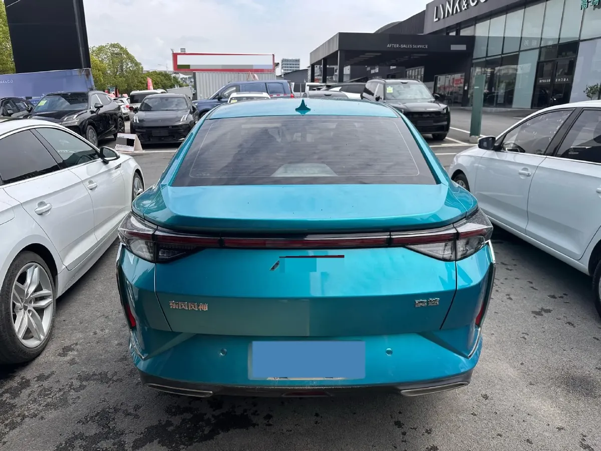2021 DongFeng Aeolus YiXuan 1.5T 150HP L4 6DCT,autocango,china used car exporter,china ev exporter,chinese used car exporter,chinese used ev exporter