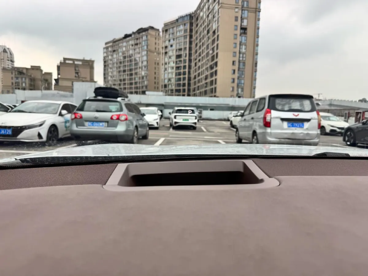 2024 Jaguar E-PACE 1.5T 200HP L3 8AT,autocango,china used car exporter,china ev exporter,chinese used car exporter,chinese used ev exporter