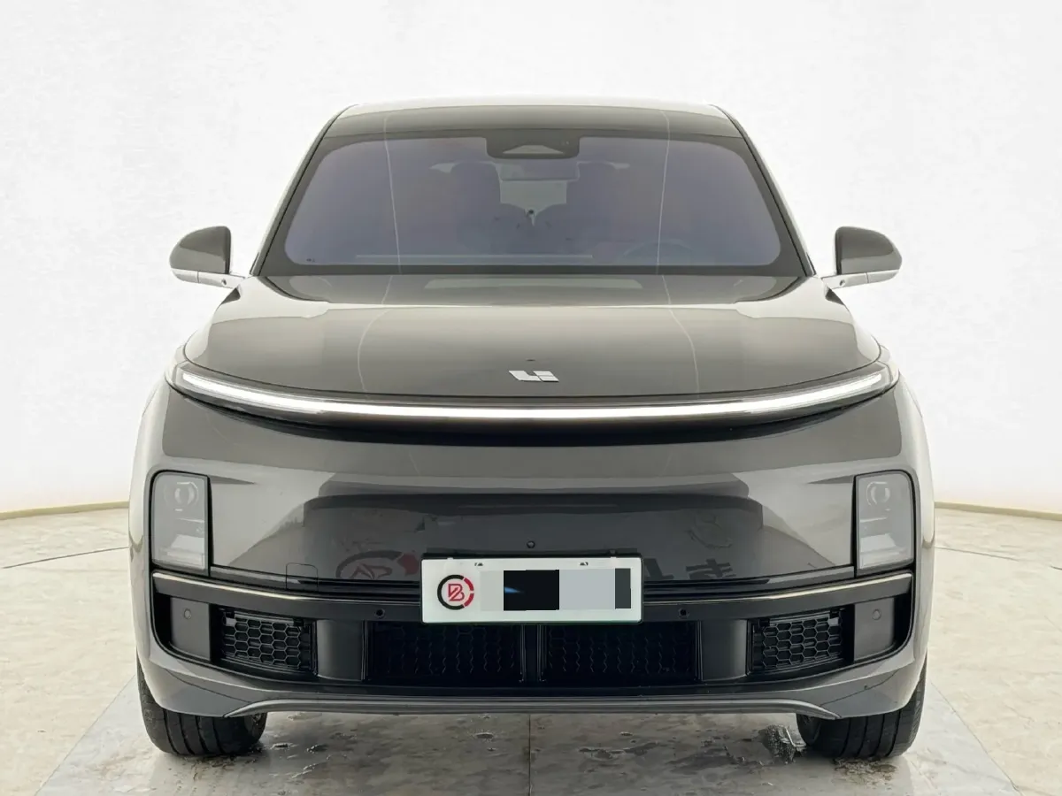 2023 Li L8 Range Extended 154HP REEV 40.9KWH,autocango,china used car exporter,china ev exporter,chinese used car exporter,chinese used ev exporter