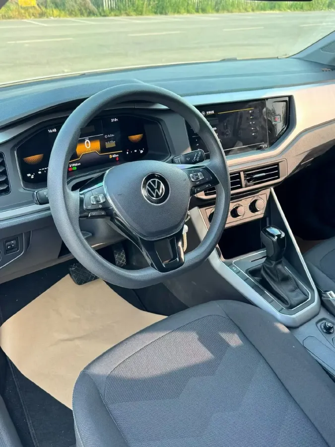 2023 Volkswagen Polo 1.5L 113HP L4 6AT,autocango,china used car exporter,china ev exporter,chinese used car exporter,chinese used ev exporter