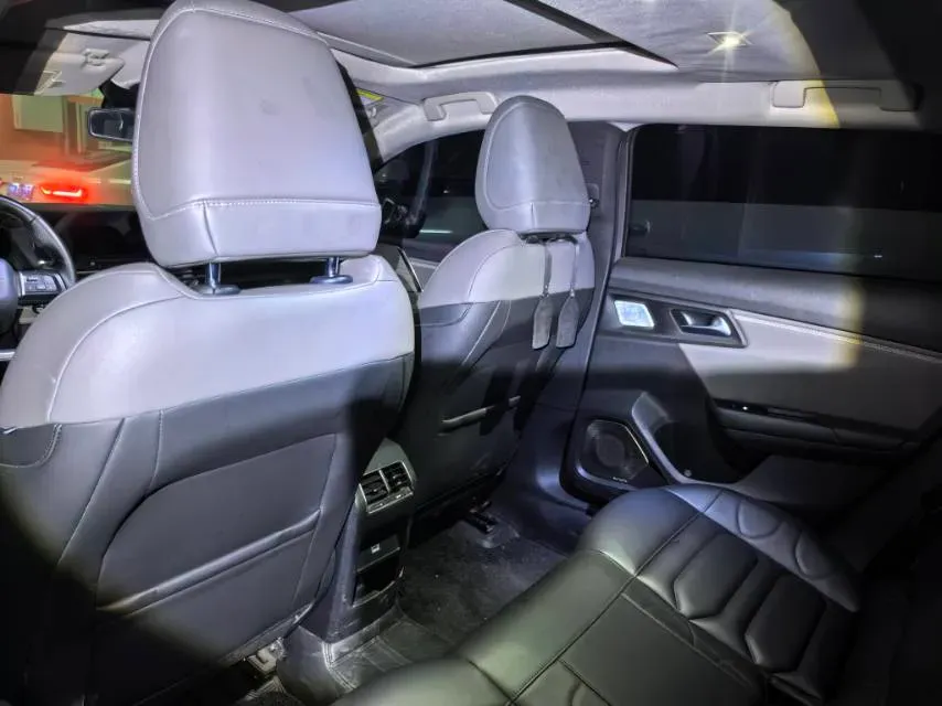 2021 Citroen C5 X 1.6T 175HP L4 8AT,autocango,china used car exporter,china ev exporter,chinese used car exporter,chinese used ev exporter