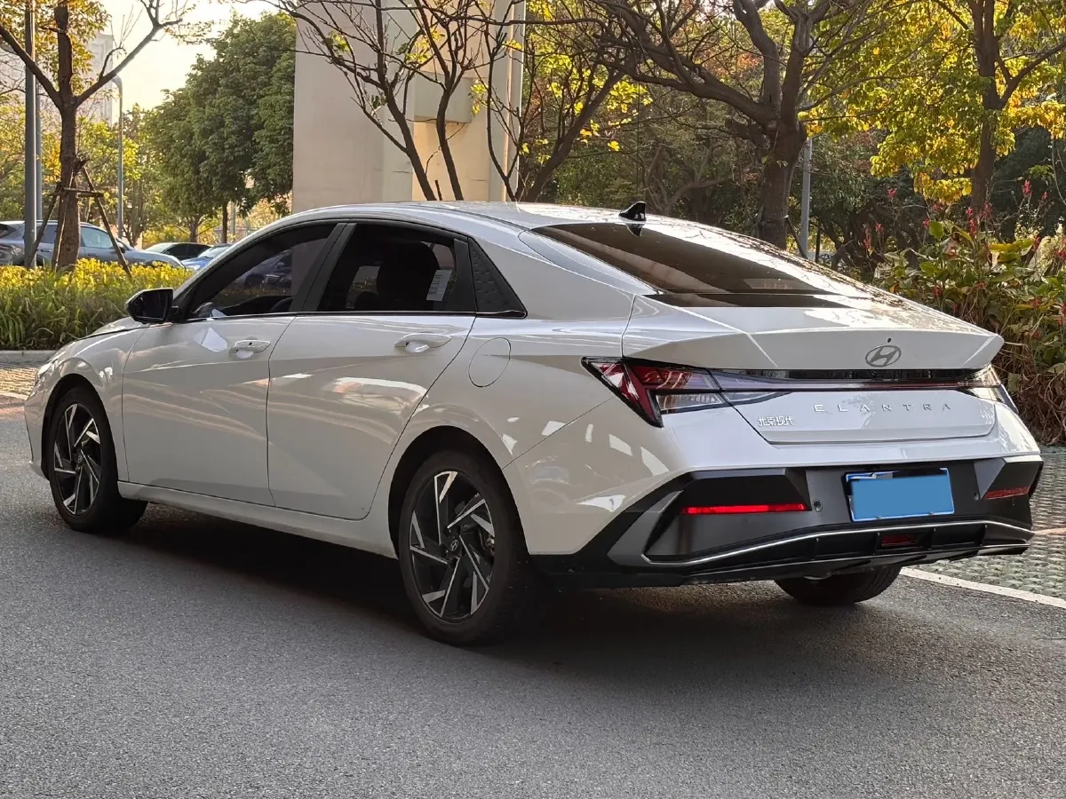 2022 Hyundai Elantra 1.5L 115HP L4 CVT,autocango,china used car exporter,china ev exporter,chinese used car exporter,chinese used ev exporter