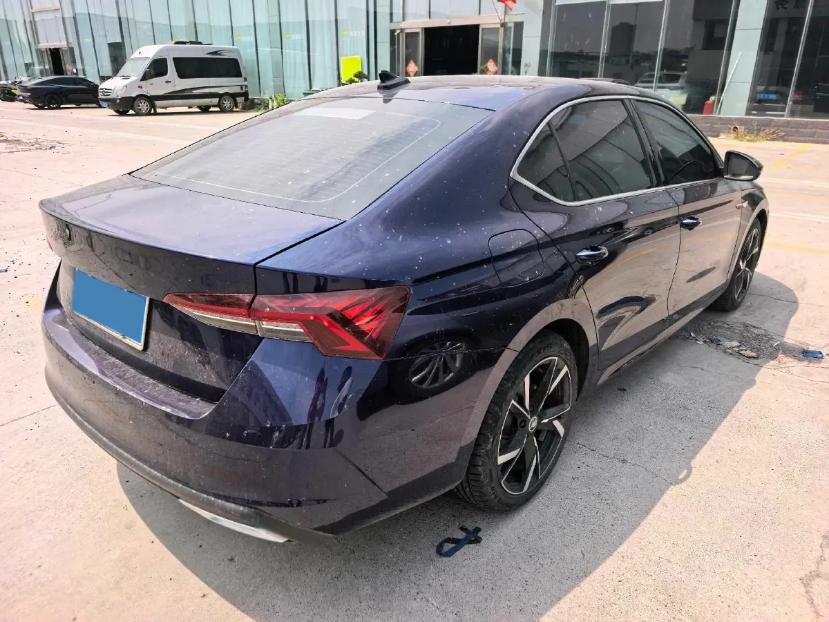 2022 Skoda Octavia 1.4T 150HP L4 7DCT,autocango,china used car exporter,china ev exporter,chinese used car exporter,chinese used ev exporter