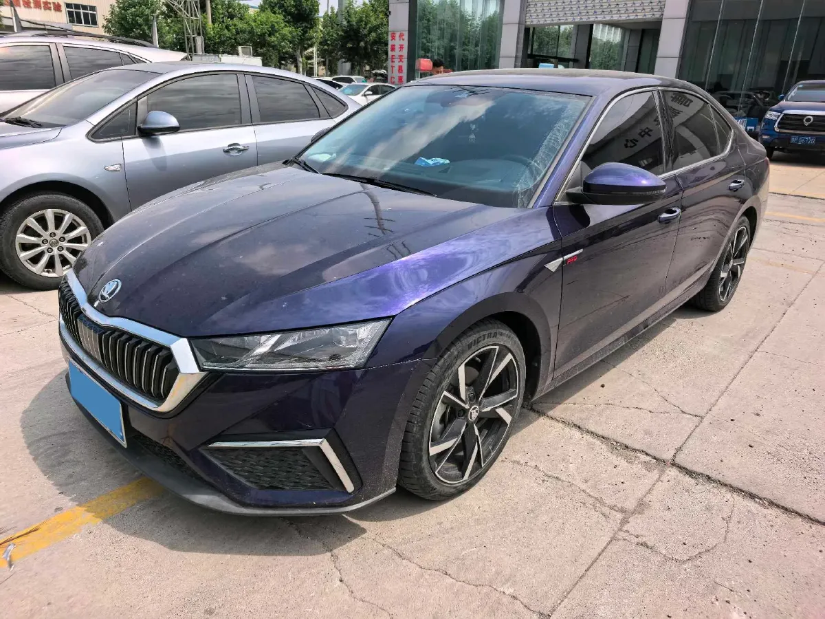 2022 Skoda Octavia 1.4T 150HP L4 7DCT,autocango,china used car exporter,china ev exporter,chinese used car exporter,chinese used ev exporter