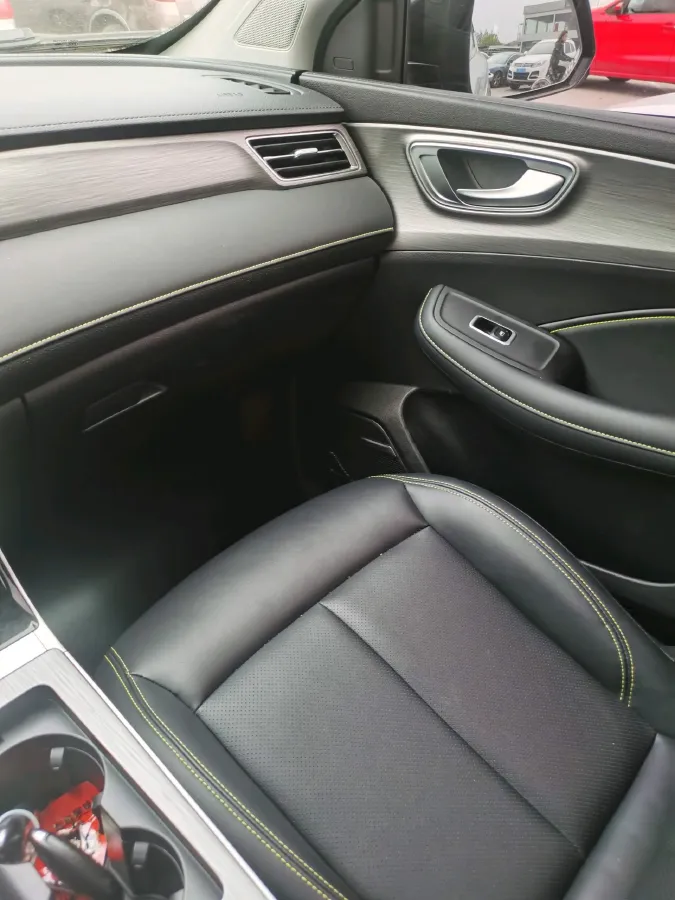 2022 Geely Emgrand GT 1.5T 177HP L3 7DCT PHEV 15.5KWH,autocango,china used car exporter,china ev exporter,chinese used car exporter,chinese used ev exporter
