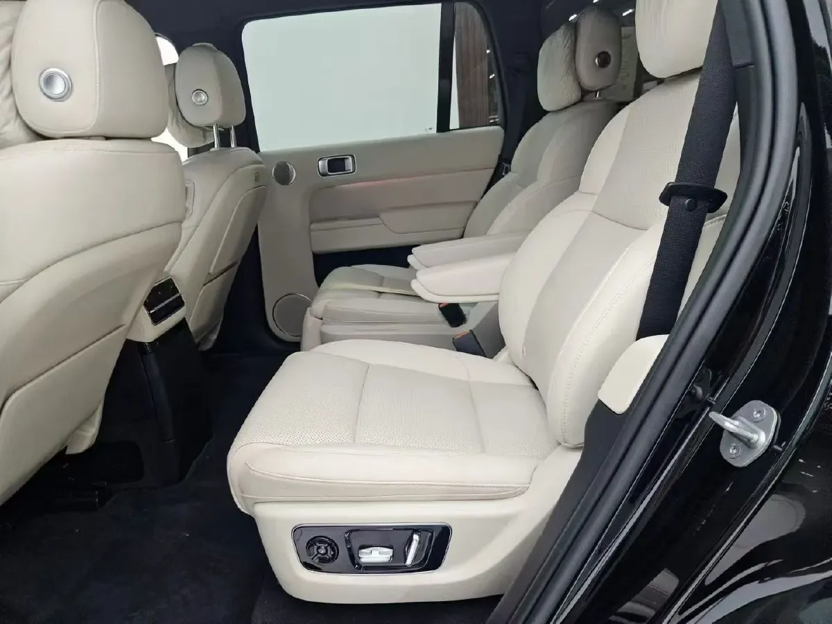 2023 Li L9 Range Extended 154HP REEV 42.6KWH,autocango,china used car exporter,china ev exporter,chinese used car exporter,chinese used ev exporter