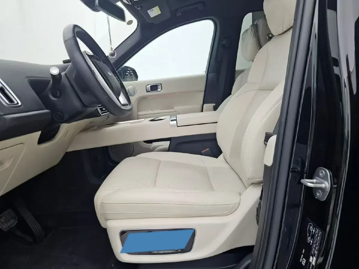 2023 Li L9 Range Extended 154HP REEV 42.6KWH,autocango,china used car exporter,china ev exporter,chinese used car exporter,chinese used ev exporter