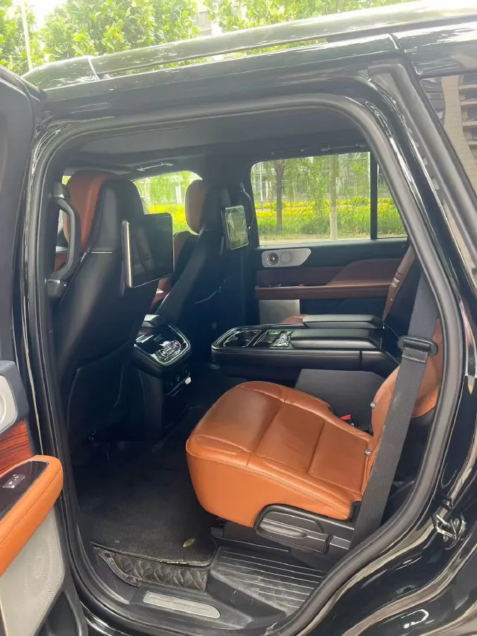 2018 Lincoln Navigator 3.5T 415HP V6 10AT,autocango,china used car exporter,china ev exporter,chinese used car exporter,chinese used ev exporter