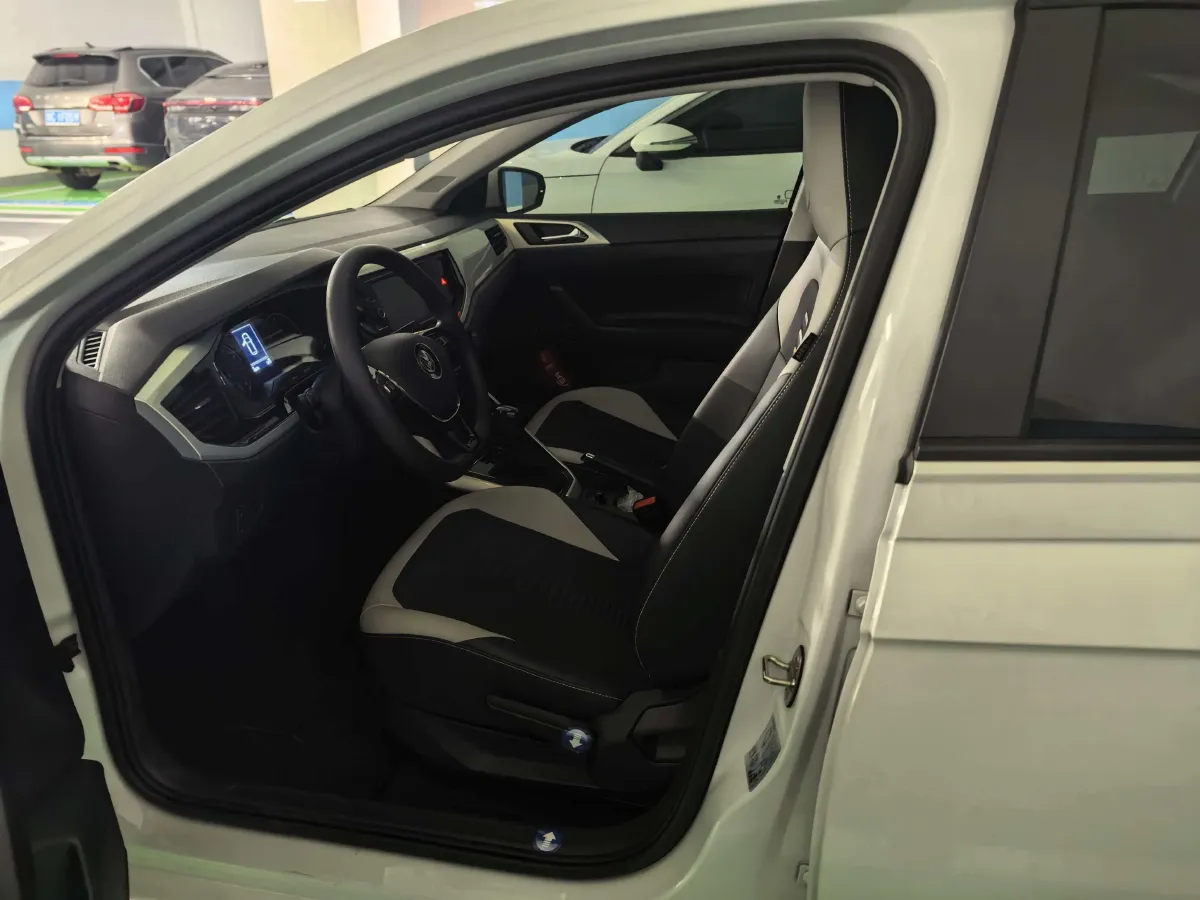2019 Volkswagen Polo 1.5L 113HP L4 6AT,autocango,china used car exporter,china ev exporter,chinese used car exporter,chinese used ev exporter
