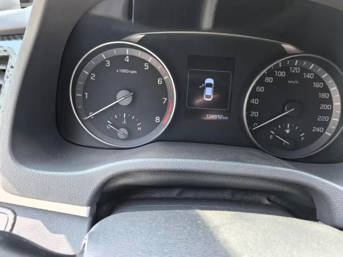 2016 Hyundai Elantra 1.6L 130HP L4 6AT,autocango,china used car exporter,china ev exporter,chinese used car exporter,chinese used ev exporter