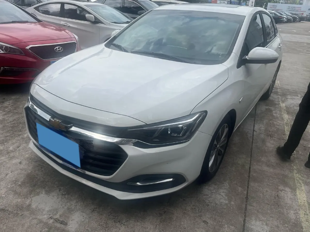 2020 Chevrolet Monza 1.5L 113HP L4 6AT,autocango,china used car exporter,china ev exporter,chinese used car exporter,chinese used ev exporter