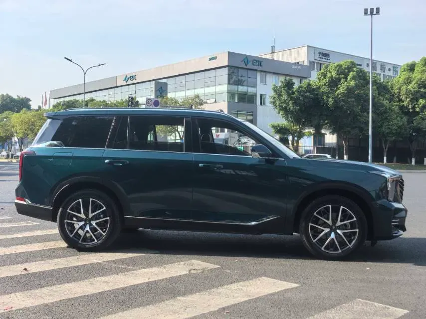 2022 GAC Trumpchi GS8 2.0T 252HP L4 8AT,autocango,china used car exporter,china ev exporter,chinese used car exporter,chinese used ev exporter
