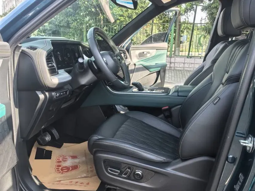 2022 GAC Trumpchi GS8 2.0T 252HP L4 8AT,autocango,china used car exporter,china ev exporter,chinese used car exporter,chinese used ev exporter