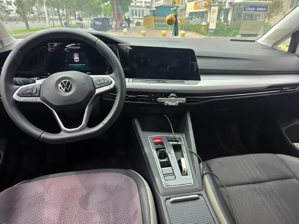 2024 Volkswagen Golf 1.4T 150HP L4 7DCT,autocango,china used car exporter,china ev exporter,chinese used car exporter,chinese used ev exporter