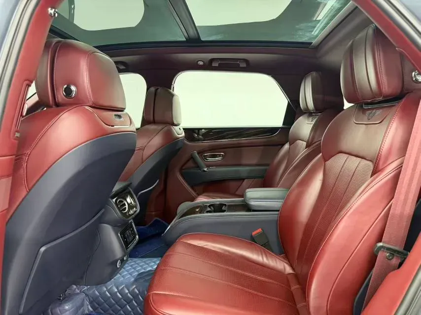 2018 Bentley Bentayga 4.0T 550HP V8 8AT,autocango,china used car exporter,china ev exporter,chinese used car exporter,chinese used ev exporter