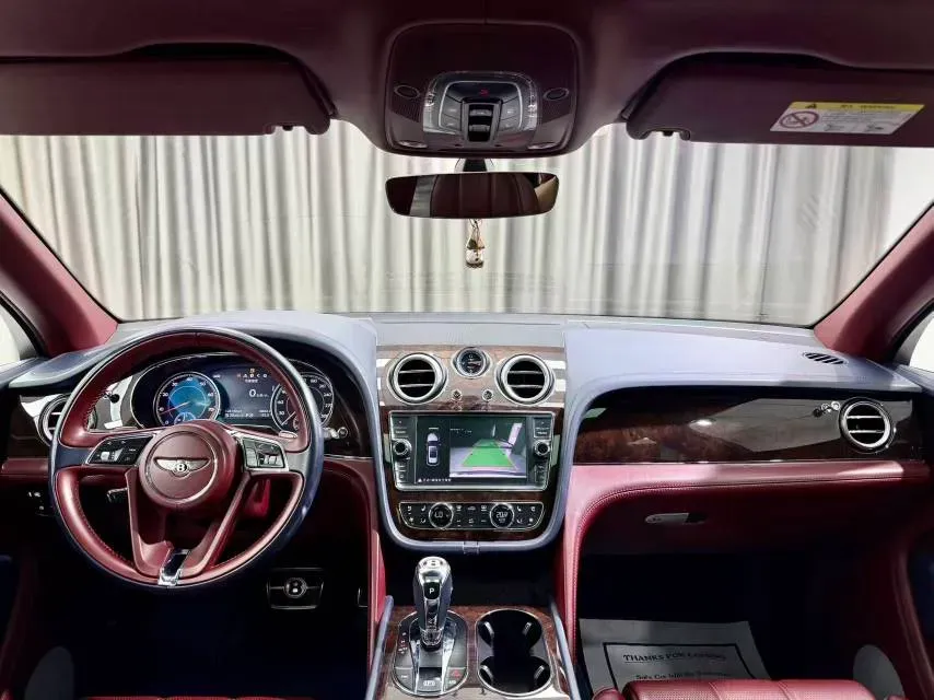 2018 Bentley Bentayga 4.0T 550HP V8 8AT,autocango,china used car exporter,china ev exporter,chinese used car exporter,chinese used ev exporter