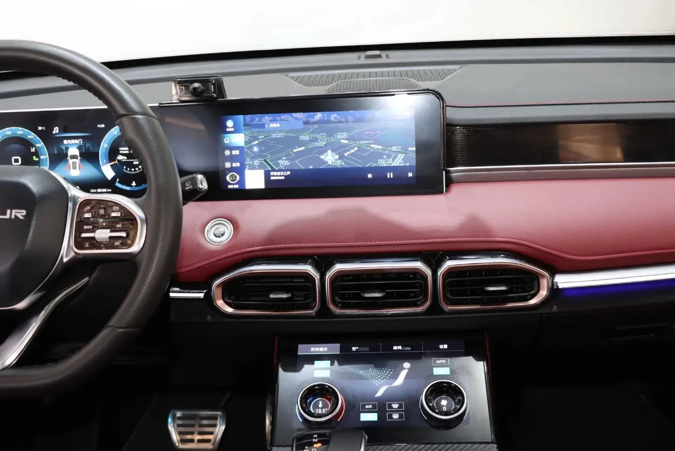 2021 Chery Tiggo 8 Plus 1.6T 197HP L4 7DCT,autocango,china used car exporter,china ev exporter,chinese used car exporter,chinese used ev exporter