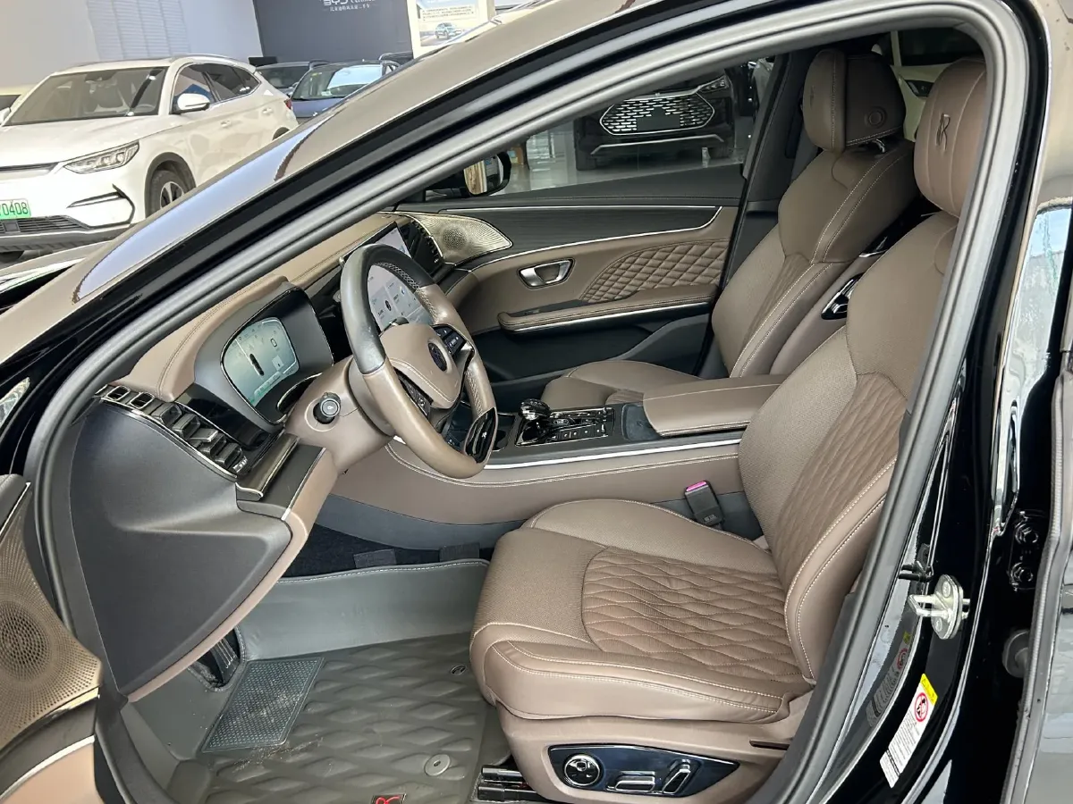 2018 Cadillac XT5 2.0T 269HP L4 9AT,autocango,china used car exporter,china ev exporter,chinese used car exporter,chinese used ev exporter