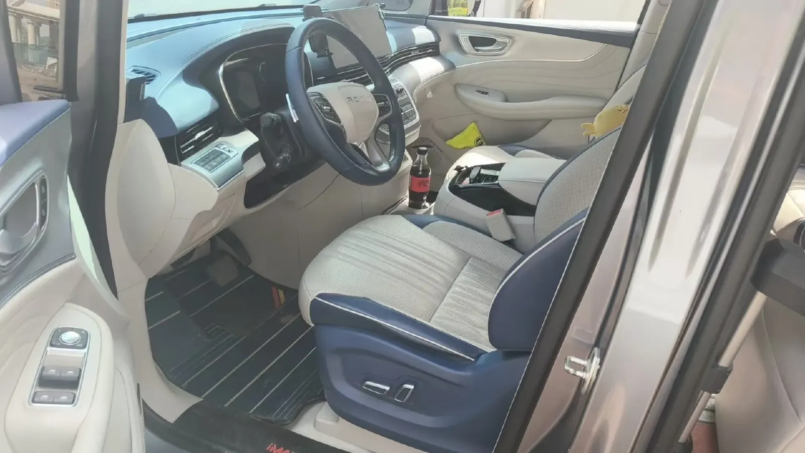 2022 Roewe iMAX8 2.0T 234HP L4 8AT,autocango,china used car exporter,china ev exporter,chinese used car exporter,chinese used ev exporter