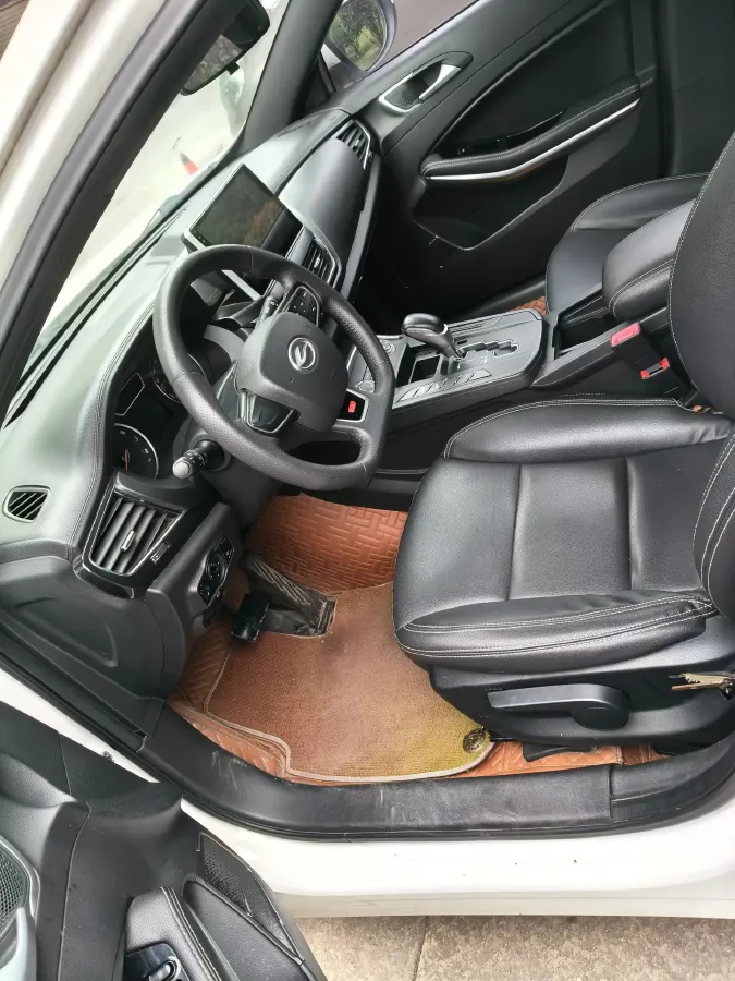 2018 Landwind XiaoYao 1.5T 163HP L4 CVT,autocango,china used car exporter,china ev exporter,chinese used car exporter,chinese used ev exporter