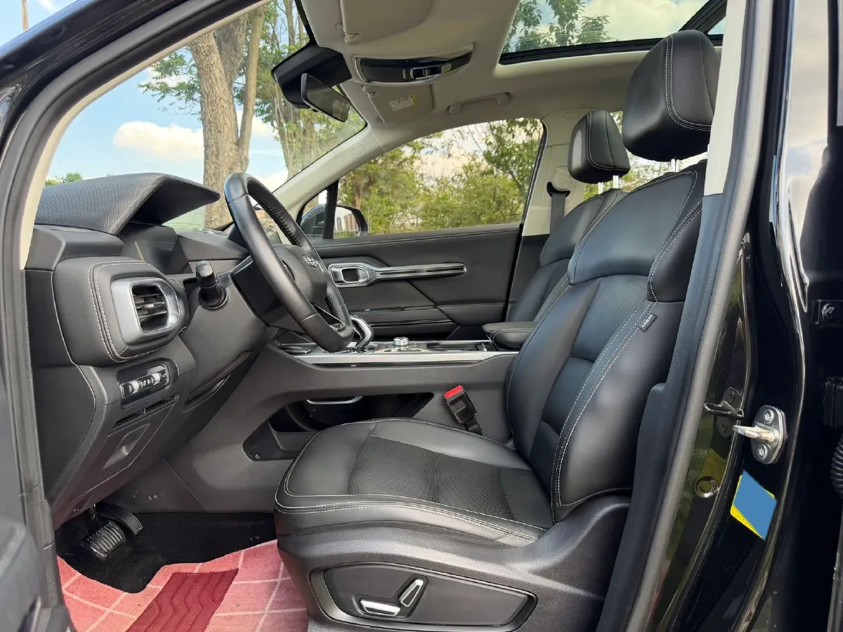 2020 Geely Okavango 1.8T 184HP L4 7DCT,autocango,china used car exporter,china ev exporter,chinese used car exporter,chinese used ev exporter