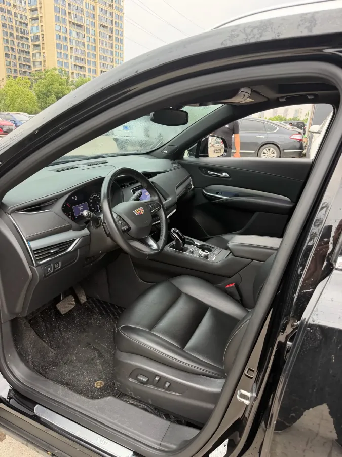 2021 Cadillac XT4 2.0T 237HP L4 9AT,autocango,china used car exporter,china ev exporter,chinese used car exporter,chinese used ev exporter