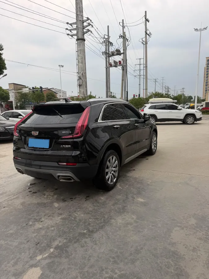2021 Cadillac XT4 2.0T 237HP L4 9AT,autocango,china used car exporter,china ev exporter,chinese used car exporter,chinese used ev exporter