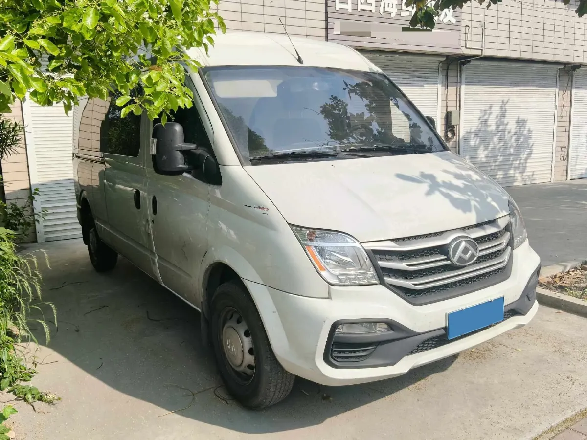 2025 MAXUS XinTu V80 2.0T 147HP L4 6MT,autocango,china used car exporter,china ev exporter,chinese used car exporter,chinese used ev exporter
