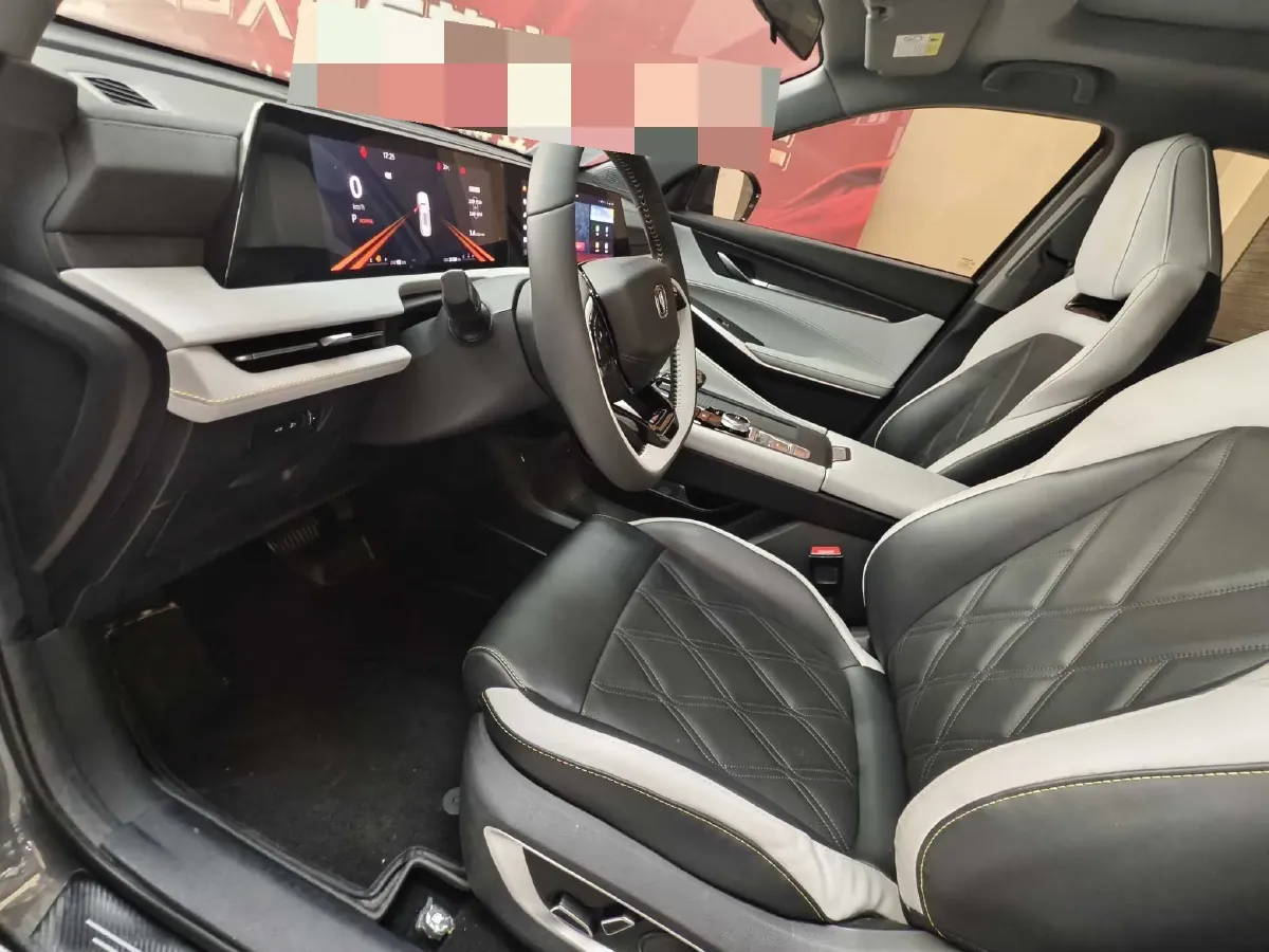 2023 ChangAn CS75 Plus 1.5T 188HP L4 8AT,autocango,china used car exporter,china ev exporter,chinese used car exporter,chinese used ev exporter