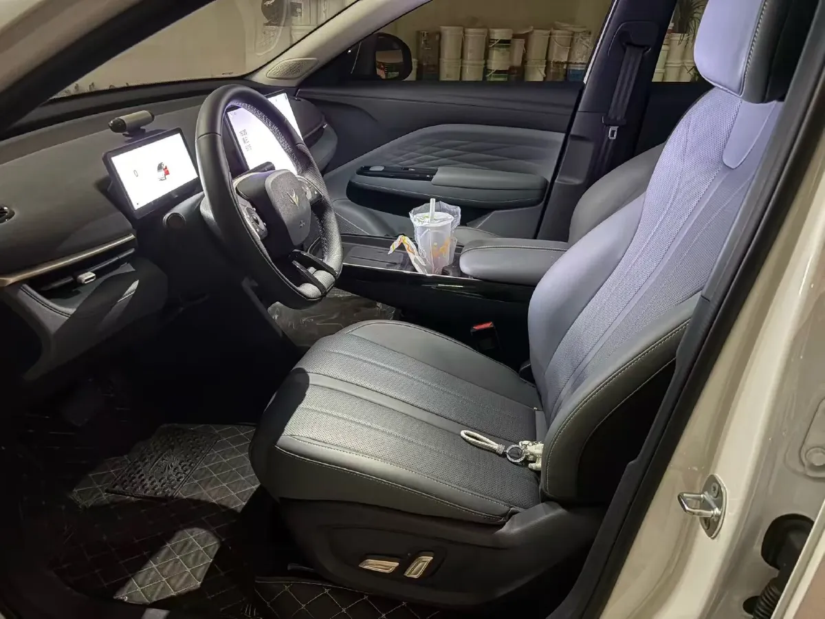 2025 ARCFOX T1 BEV,autocango,china used car exporter,china ev exporter,chinese used car exporter,chinese used ev exporter