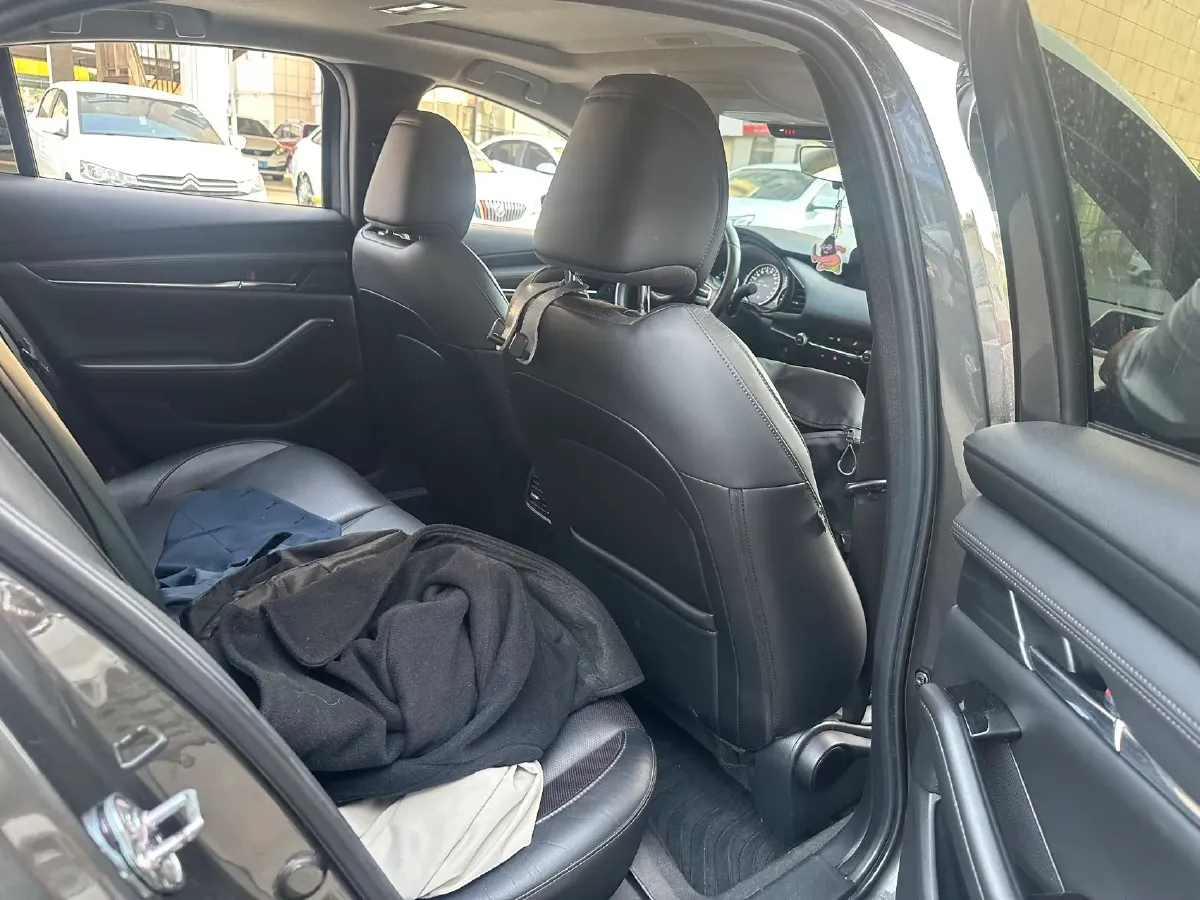 2020 Mazda 3 Axela 2.0L 158HP L4 6AT,autocango,china used car exporter,china ev exporter,chinese used car exporter,chinese used ev exporter