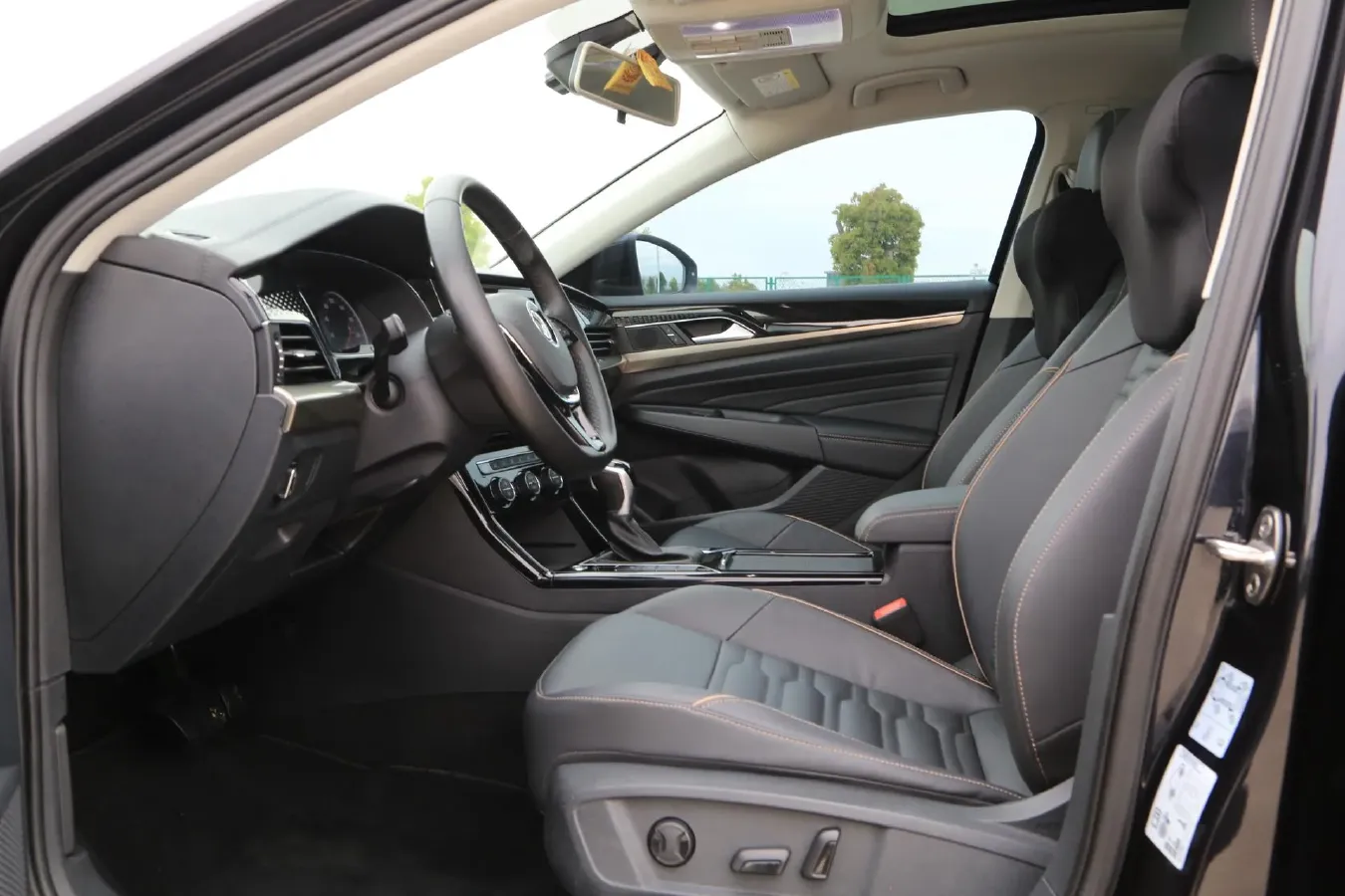 2019 Skoda Kodiak 2.0T 186HP L4 7DCT,autocango,china used car exporter,china ev exporter,chinese used car exporter,chinese used ev exporter