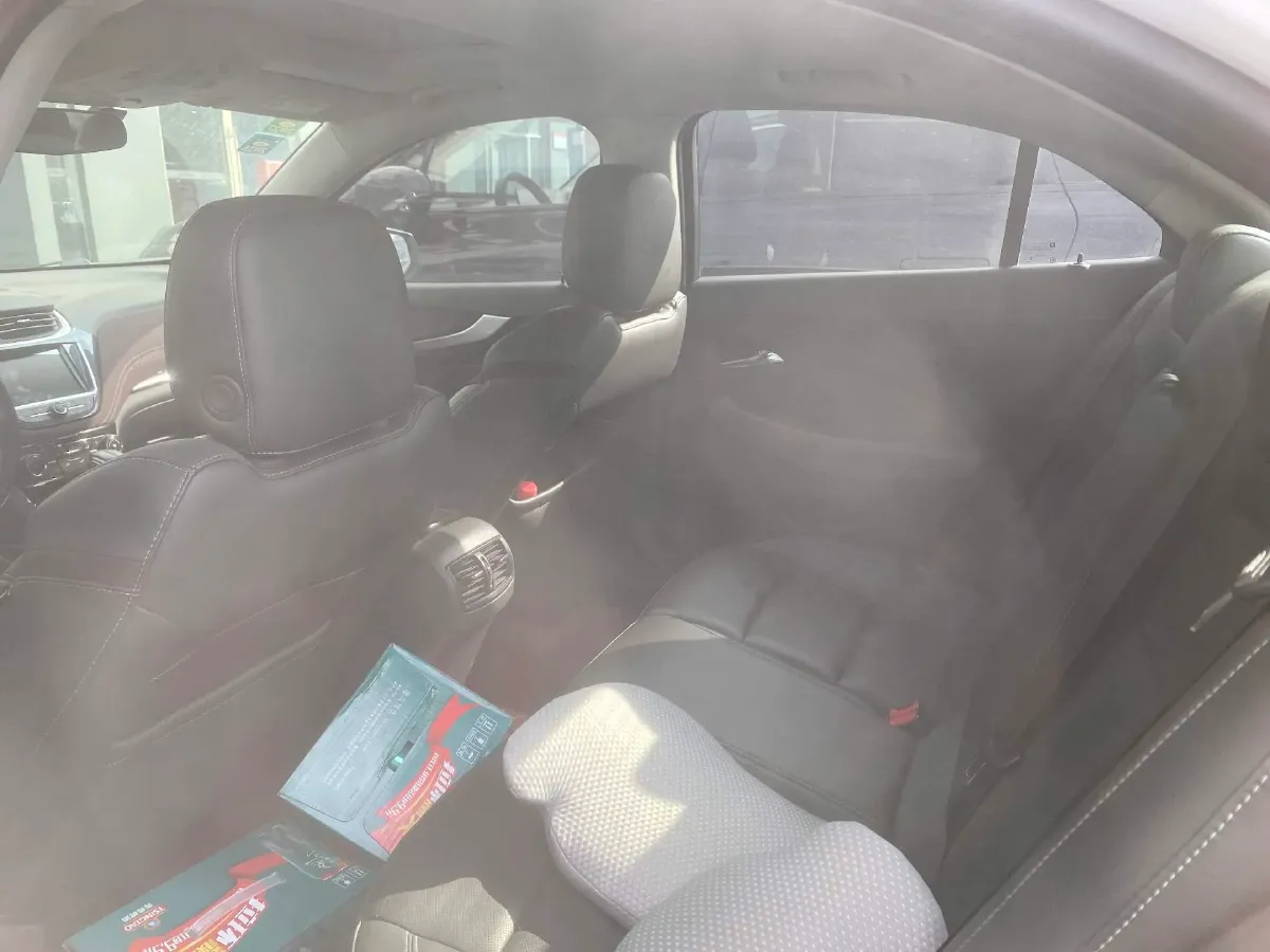 2018 Chevrolet Malibu 1.5T 170HP L4 6AT,autocango,china used car exporter,china ev exporter,chinese used car exporter,chinese used ev exporter