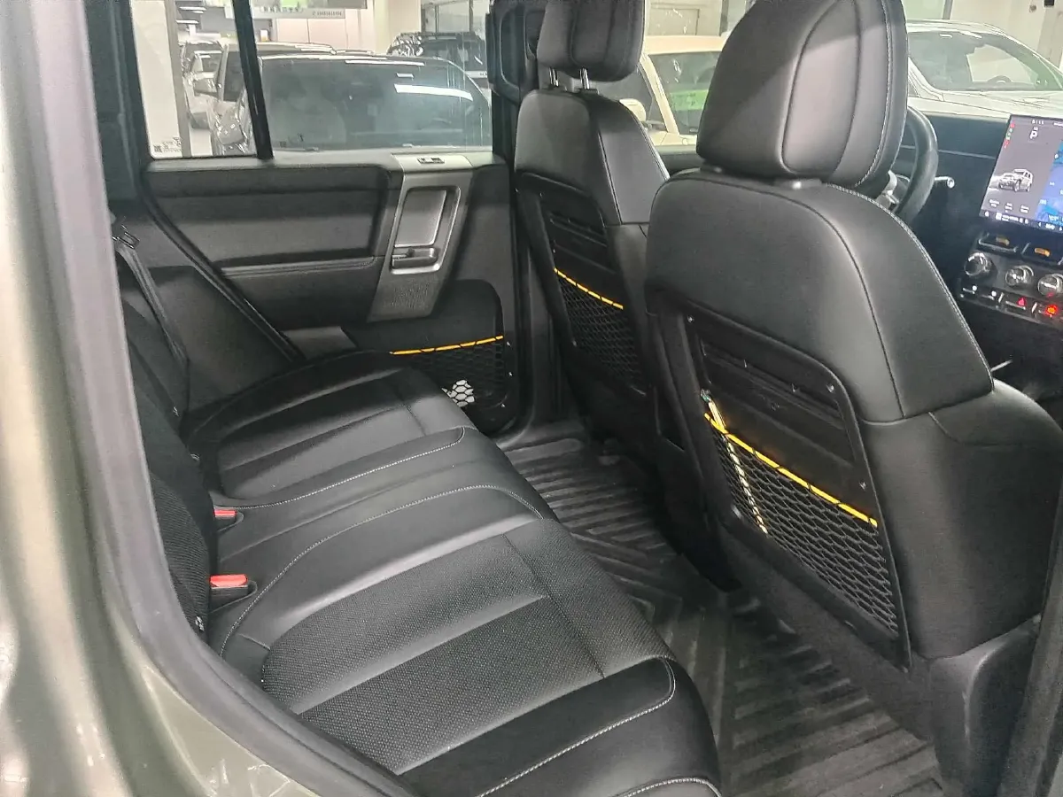 2015 Volvo V60 3.0T 305HP L6 6AT,autocango,china used car exporter,china ev exporter,chinese used car exporter,chinese used ev exporter