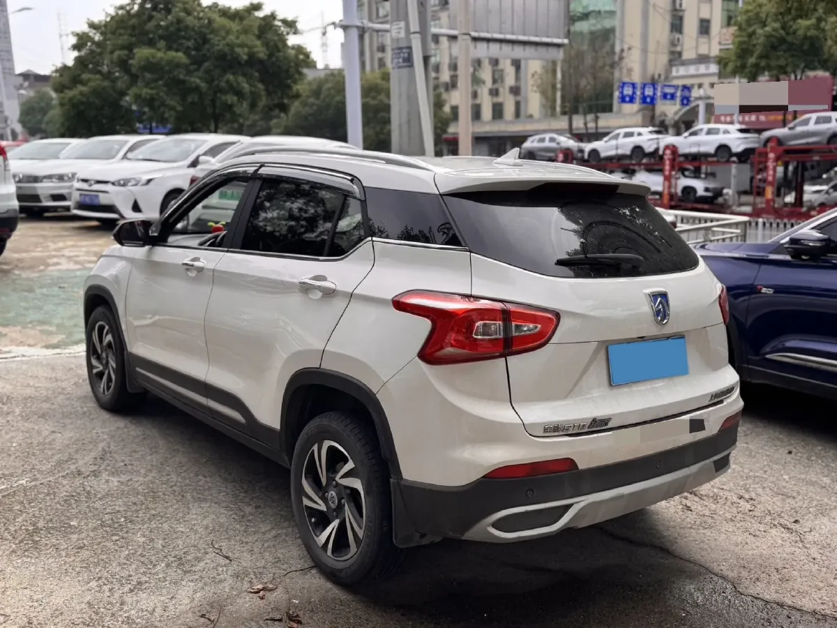2017 HaiMa S5 Young Edition 1.6L 122HP L4 5MT,autocango,china used car exporter,china ev exporter,chinese used car exporter,chinese used ev exporter