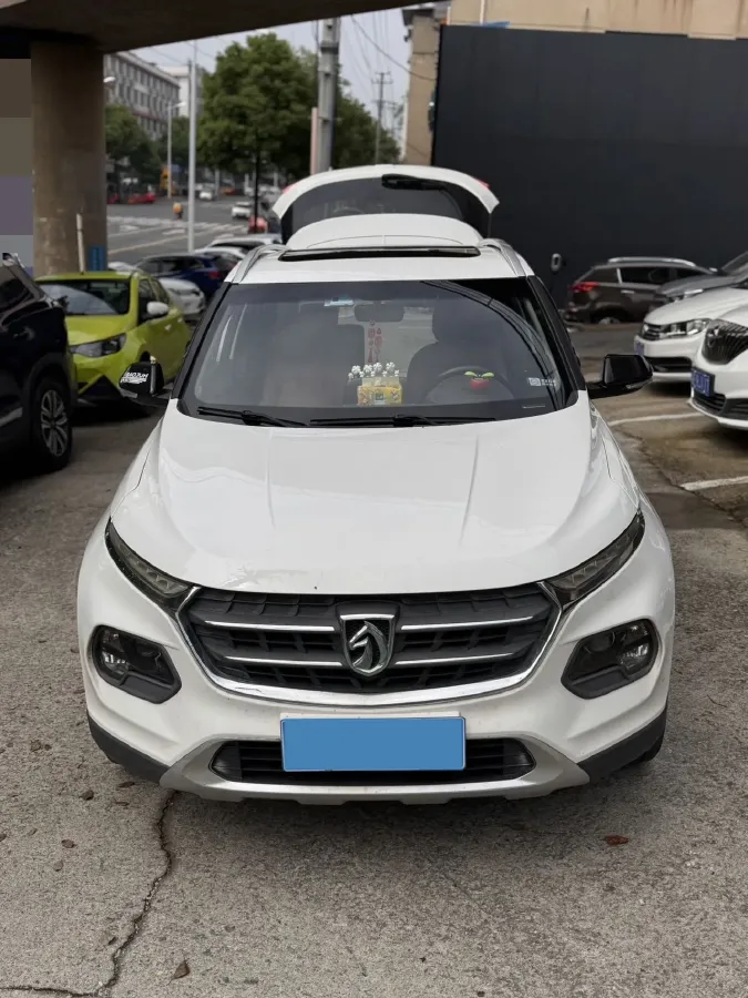 2017 HaiMa S5 Young Edition 1.6L 122HP L4 5MT,autocango,china used car exporter,china ev exporter,chinese used car exporter,chinese used ev exporter