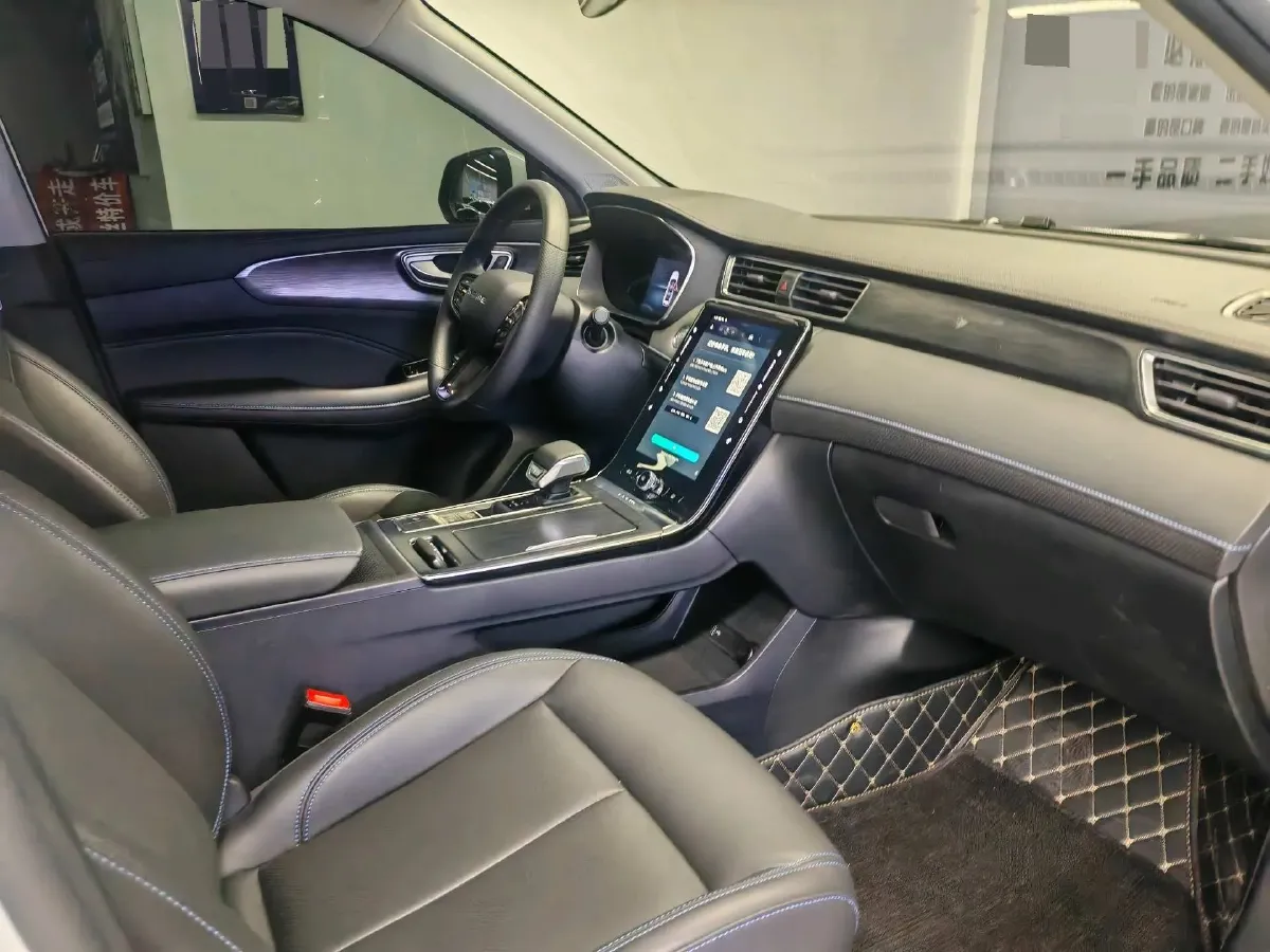 2025 Roewe RX5 1.5T 181HP L4 7DCT,autocango,china used car exporter,china ev exporter,chinese used car exporter,chinese used ev exporter