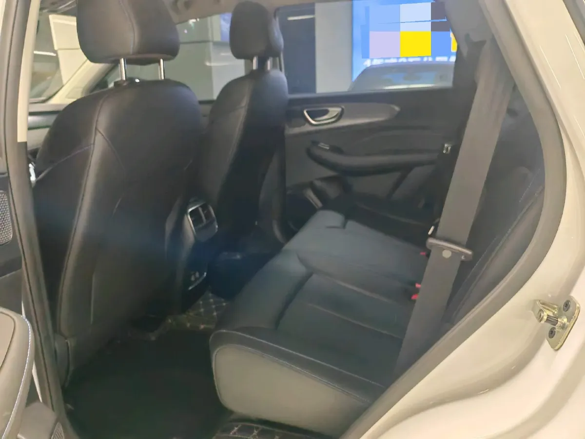 2025 Roewe RX5 1.5T 181HP L4 7DCT,autocango,china used car exporter,china ev exporter,chinese used car exporter,chinese used ev exporter