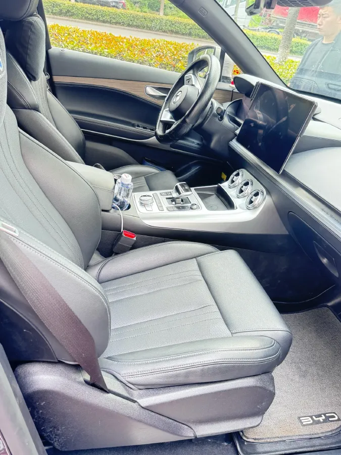 2020 Denza X 2.0T 192HP L4 6DCT PHEV 20KWH,autocango,china used car exporter,china ev exporter,chinese used car exporter,chinese used ev exporter