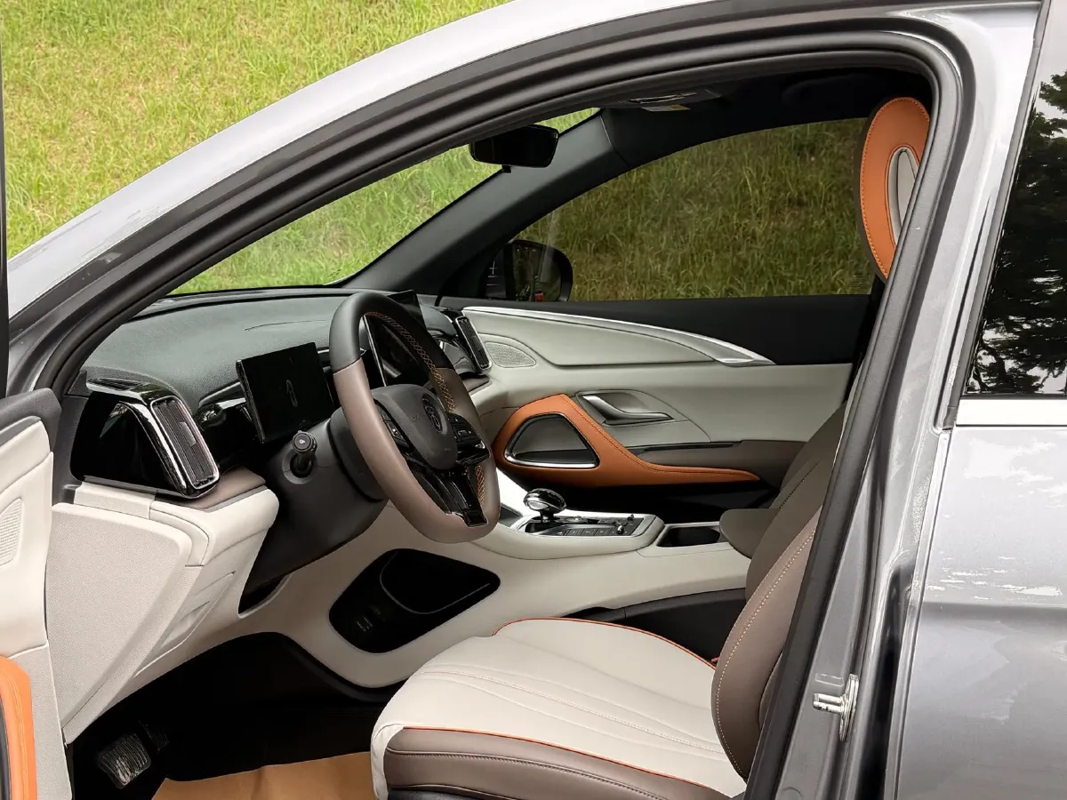 2022 Ruichi Auto EC35 BEV 82HP BEV 36.288KWH,autocango,china used car exporter,china ev exporter,chinese used car exporter,chinese used ev exporter