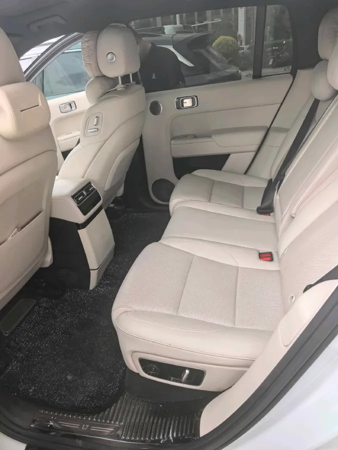 2024 Li L8 Range Extended 154HP REEV 52.3KWH,autocango,china used car exporter,china ev exporter,chinese used car exporter,chinese used ev exporter