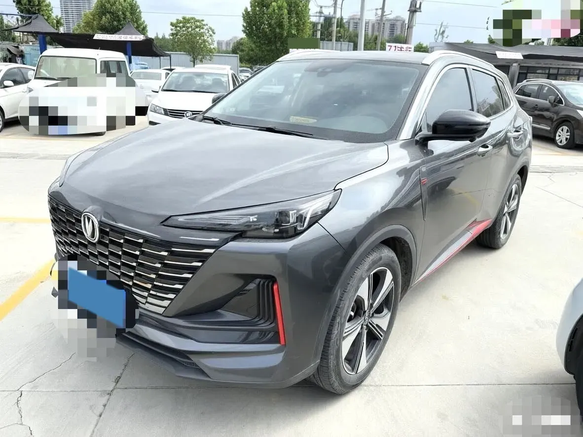 2022 ChangAn UNI-V 1.5T 188HP L4 7DCT,autocango,china used car exporter,china ev exporter,chinese used car exporter,chinese used ev exporter