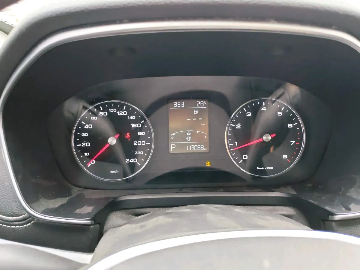 2018 Roewe RX5 1.5T 169HP L4 7DCT,autocango,china used car exporter,china ev exporter,chinese used car exporter,chinese used ev exporter