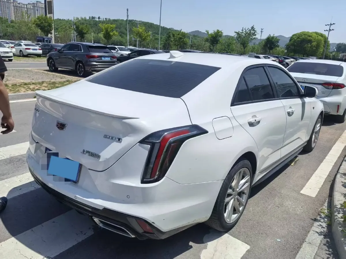 2021 Cadillac CT4 2.0T 237HP L4 8AT,autocango,china used car exporter,china ev exporter,chinese used car exporter,chinese used ev exporter