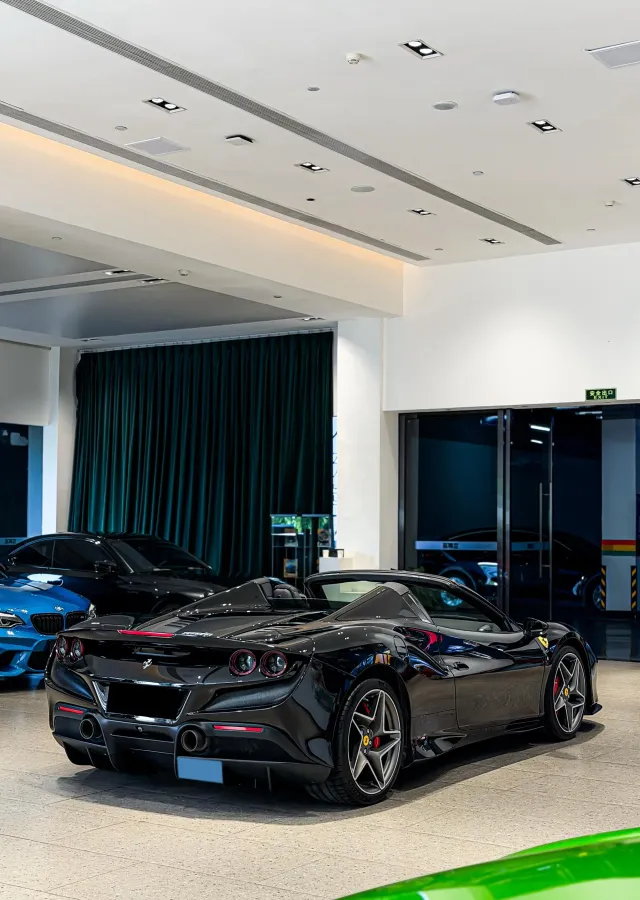 2020 Ferrari F8 3.9T 720HP V8 7DCT,autocango,china used car exporter,china ev exporter,chinese used car exporter,chinese used ev exporter