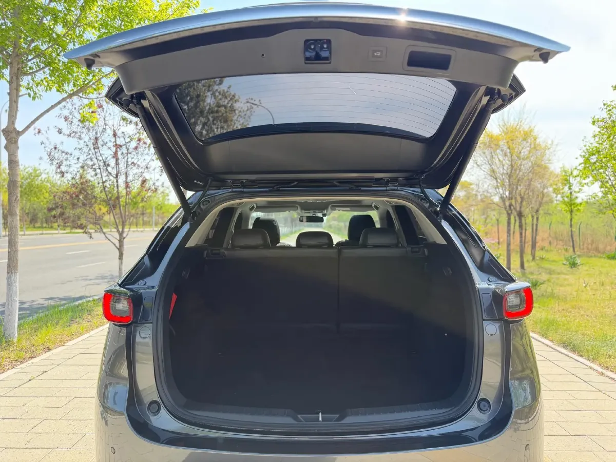 2022 MAXUS XinTu V90 2.0T 150HP L4 6AT,autocango,china used car exporter,china ev exporter,chinese used car exporter,chinese used ev exporter