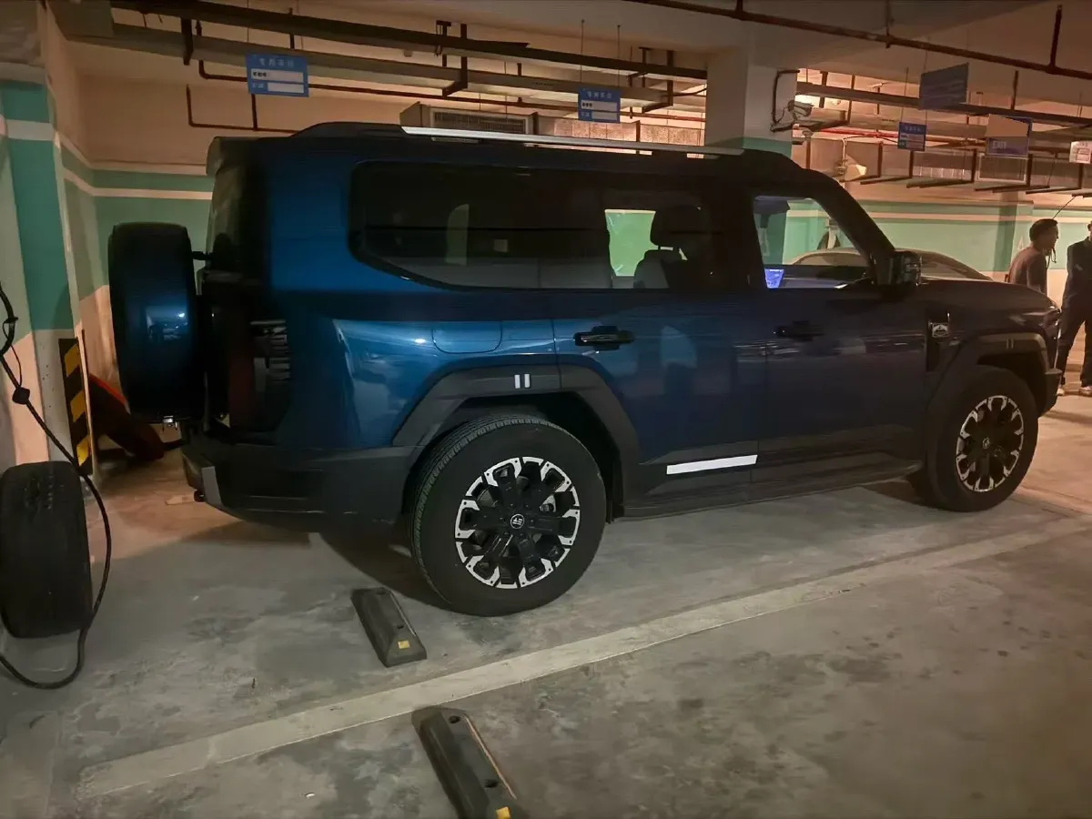 2025 Jetour Zongheng G700 2.0T 211HP L4 2DHT PHEV,autocango,china used car exporter,china ev exporter,chinese used car exporter,chinese used ev exporter