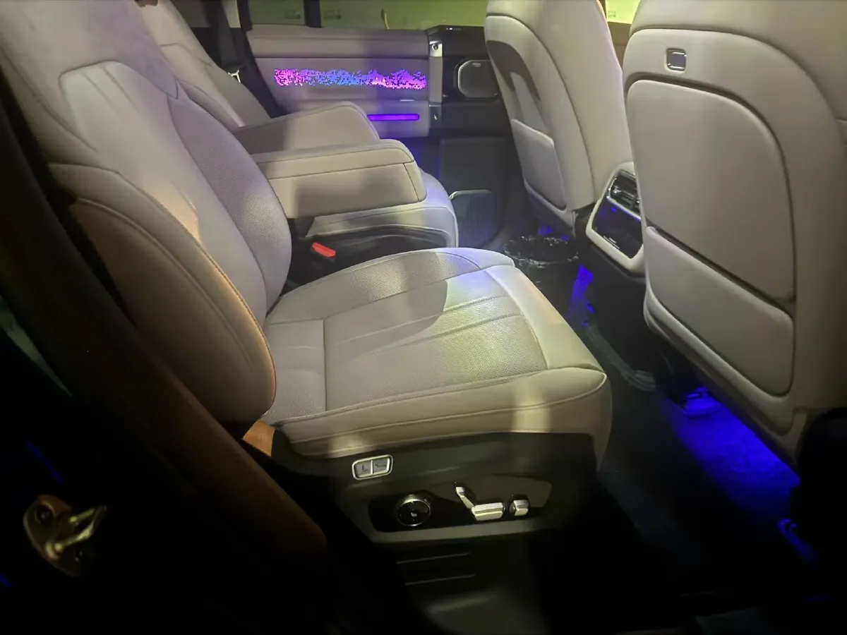 2025 Jetour Zongheng G700 2.0T 211HP L4 2DHT PHEV,autocango,china used car exporter,china ev exporter,chinese used car exporter,chinese used ev exporter