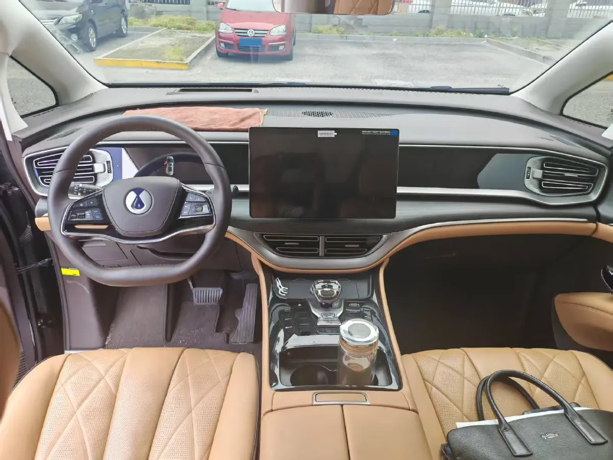 2024 Denza D9 1.5T 139HP L4 E-CVT PHEV 40KWH,autocango,china used car exporter,china ev exporter,chinese used car exporter,chinese used ev exporter